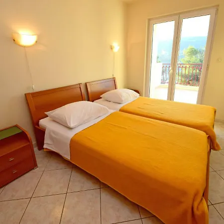 Lanterna.5 * مارينا